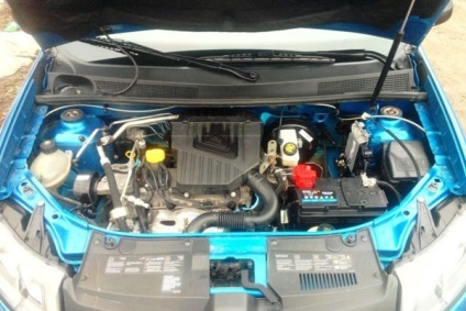 Mi a jobb motor 8 vagy a 16 szelep a Reno Logan (Logan) Mi a jobb motor 8 vagy a 16 szelep a Reno Logan
