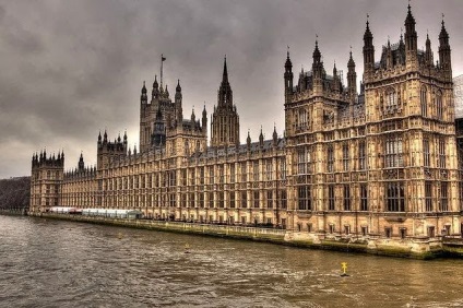Hogyan alakult ki az angol parlament