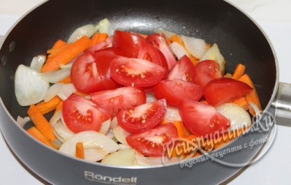 Csirke párolt zöldségekkel és ananásszal recept egy fotó