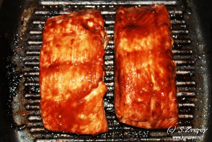 Lazac teriyaki, japán étel receptek fotókkal (a konyhában) Lazac teriyaki, japán étel receptek képekkel