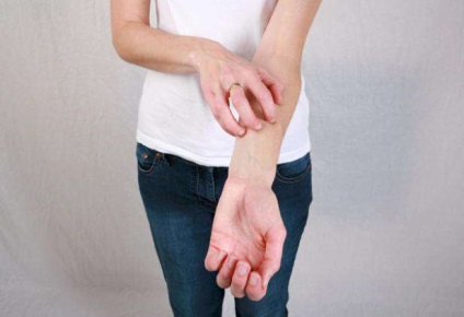 Ujjak dermatitis - az ellenség, aki egy erős pozícióját
