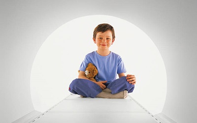 MRI (mágneses rezonancia) a gyermekek Nyizsnyij Novgorod a klinikán hang