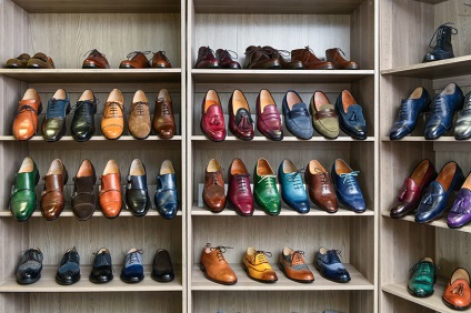 Online cipész diákként mérnök teremtett „olasz” márka cipő
