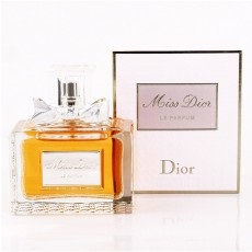 Parfümök és kozmetikumok Dior, könyvtár, fotók, árak (Dior) Parfümök és kozmetikumok Dior, könyvtár, fotók, árak