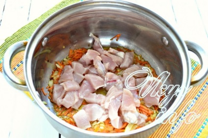 Árpa Pilaf csirke recept egy fotó