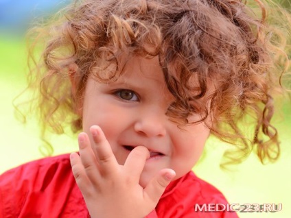 Чому дитина гризе нігті що робити батькам у даній ситуації допомога психолога