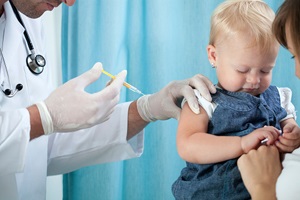 Védőoltás agyhártyagyulladás elleni gyermekek