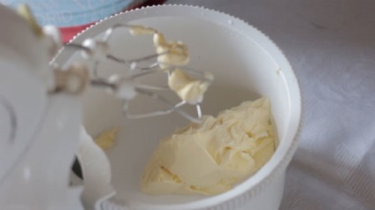 Egy egyszerű recept előállítására torta - női ujjak - krém