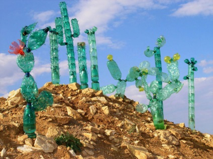 Reális szobrok műanyag palackok kaktusz, békák, krokodilok, és nem csak