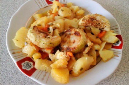 Burgonya mártással recept cukkini lépésenként képekkel (mártással) Recept mártással, burgonyával és a cukkini lépésről lépésre képekkel