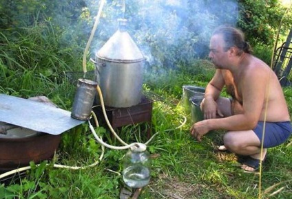 Moonshine burgonya recept otthon, különösen a főzés