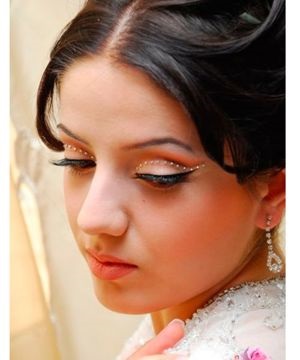 Ázsiai menyasszonyi smink szem