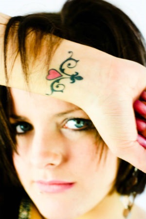 Tattoo csuklóján a lányok, fotó, női kérdésekkel