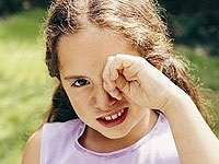 Trauma a gyermek szeme elsősegély, gyermekgyógyászat, a traumatológia és az ortopédia Gyermek