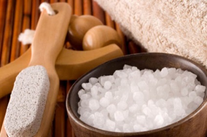 Fürdő tengeri só láb otthon, és azok használatát