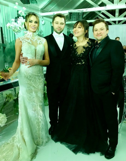 Vitaly Gogunsky ünnepelte esküvő a cég munkatársainak a sorozat - egyetem, hello! Oroszország