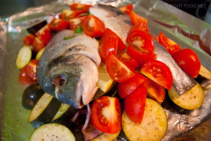 Sült tengeri keszeg a sütőben recept hal fóliában (sütőben) Sült tengeri keszeg a sütőben recept hal fóliában
