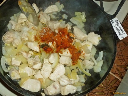 Sült káposzta csirkével és sajttal recept egy fotó