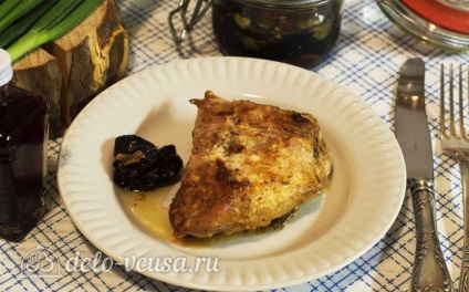 Pörkölt csirkecomb egy serpenyőben recept egy fotó - egy lépésről lépésre főzés csirke comb pácolt