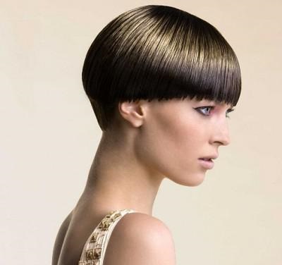 Aszimmetrikus frizurák rövid haj stílus, fotók