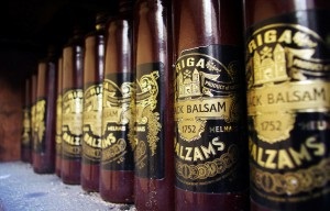 Fekete Riga Balsam - szerkezet, haszon és kár, hogyan kell inni keserű video, nalivali