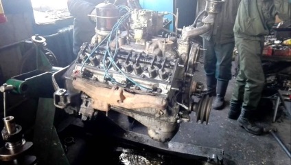 ZIL motor javítás, restaurálás (miután a főváros) ZIL motor javítás, restaurálás