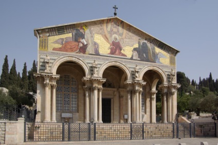 Jeruzsálem vallási központja a világon (a városban) Jeruzsálem vallási központja a világon