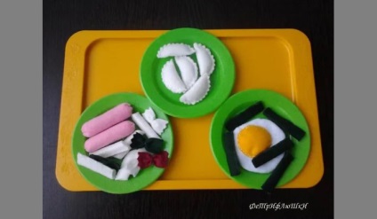 Toy gyurmából étel, anyaság - terhesség, szülés, a táplálkozás, az oktatás (gyurma) Toy gyurmából étel, anyaság - terhesség, szülés, a táplálkozás, az oktatás