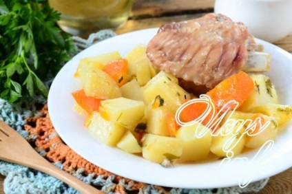 Törökország és a burgonya a sütőben a lyukba recept fényképpel (burgonya) Törökország és a burgonya a sütőben a lyukba recept egy fotó