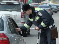Milyen dokumentumok jogosultak előírni a közlekedési rendőrök