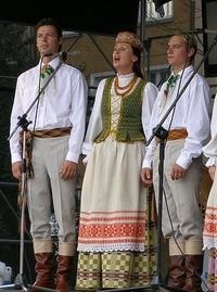 Mi ő, egy magyar férfi népviselet (Emberek) Mi ő, egy magyar férfi népviselet