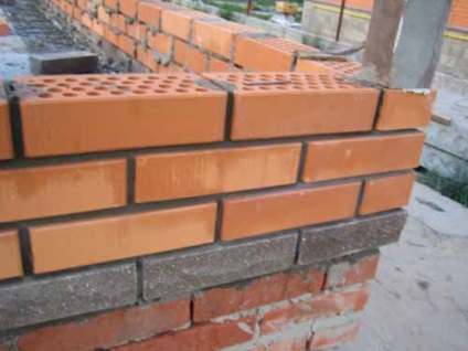 Hogyan számoljuk ki a tégla építeni egy házat kiszámításához falazott falak (videó)