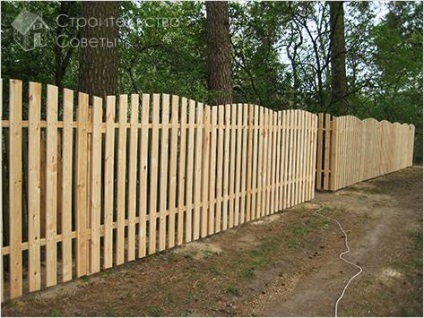 Hogyan tegyük egy fából készült kerítés - egy kerítés kezével