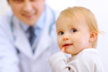 Hogyan lehet gyógyítani orrfolyás csecsemőknél