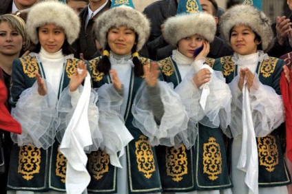 Kazah népviselet leírás és képek