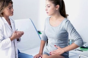 A cisztás sárgatest a bal petefészek (ciszta) A cisztás sárgatest a bal petefészekben