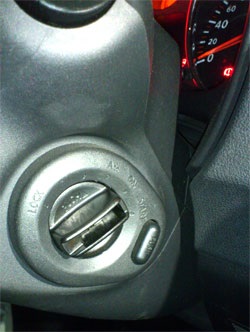 Key Nissan (Nissan) kulcs Nissan