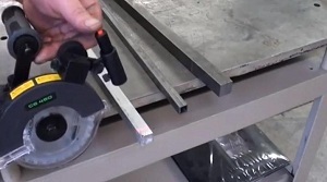 Kovácsoltvas kapuk a ház fotó, rajz, installáció (kovácsolt) Kovácsoltvas kapuk a ház fotó, rajz, installáció