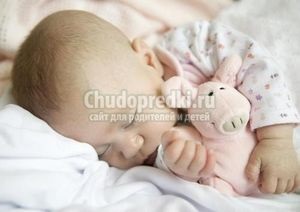 rhinitis kezelésére újszülöttekben a Komarovka nátha kezelésére (Komarovka) A kezelés a nátha csecsemők által Komarovsky, nátha kezelésére