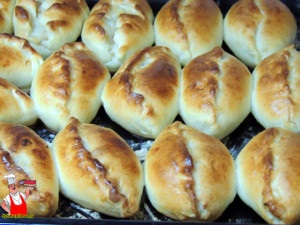 Pogácsákat burgonya a kemencében (burgonya) Pogácsákat burgonyával kemencében