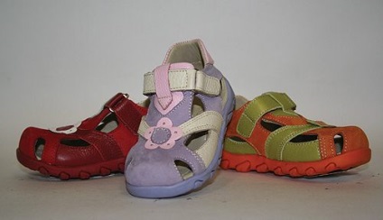 Plano-valgus láb a gyermek és a felnőtt formában okok, kezelés (képződés) Plano-valgus láb a gyermek és a felnőtt forma okait, a kezelés