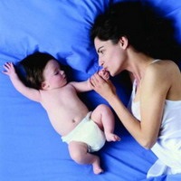 Hozomány egy újszülött vagy érkezésének előkészítése a baba az otthoni gondozás az újszülött