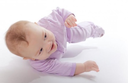 A gyermek 4 hónap nem kapcsol át a gyomor vissza, hátulról gyomor okai