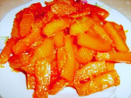 Recept egész sült sütőtök töltött rizs és a hús a sütőben (hús) Recept egész sült tök töltött rizs és a hús a sütőben