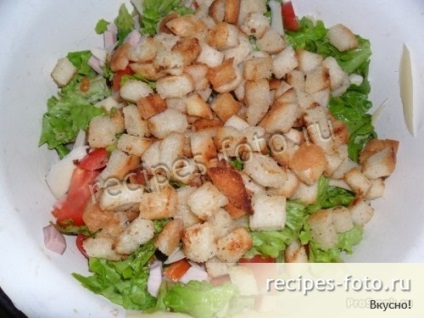Cézár saláta sonka, paradicsom és a sajt recept fotók