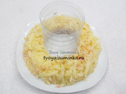 Saláta - gránát karkötő - csirkével klasszikus recept egy fotó