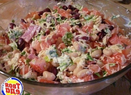 Obzhorka saláta babbal és paradicsommal - ünnep receptek 2017