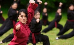 Titkok karcsúsága francia, japán nők és a kínai nők (francia) Titkok karcsúsága a francia nők, japán nők és a kínai nők