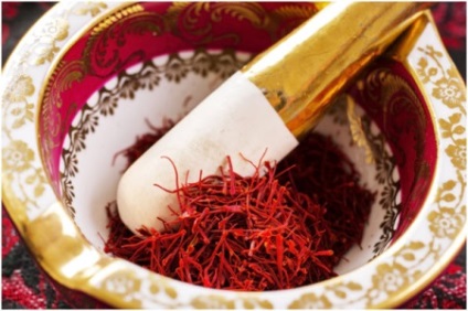 Saffron hasznos tulajdonságok és károsodás hatása van a szervezetben, és a használata (sáfrány) Saffron hasznos tulajdonságok és károsodás hatása van a szervezetben, és a használata