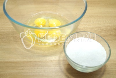 Pie sajttal és almával - recept fényképpel (lépésről lépésre recept fotókkal főzés charlotte krémsajttal és alma). Pie sajttal és almával - recept fotókkal